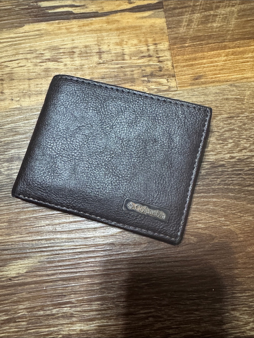Columbia Men's Dark Brown Leather Wallet